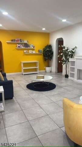 1777 Springtown Rd, Alpha Boro, NJ 08865