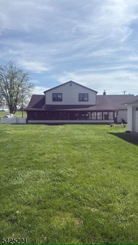 1777 Springtown Rd, Alpha Boro, NJ 08865