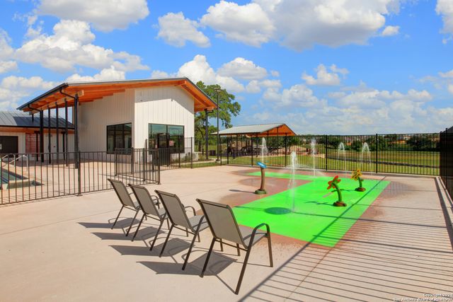 1832 Weinnacht, New Braunfels, TX 78132