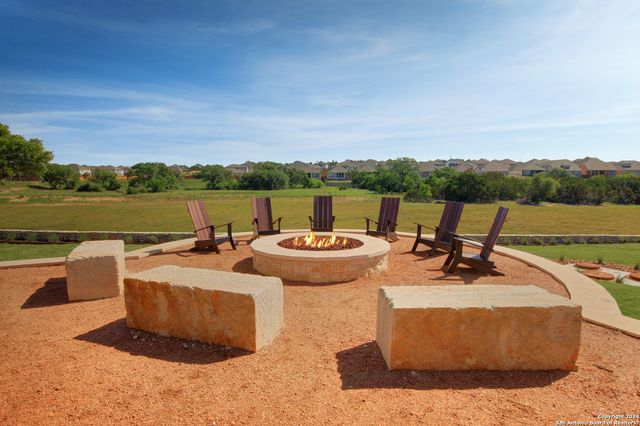 1832 Weinnacht, New Braunfels, TX 78132