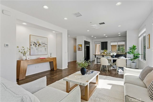 422 W Route 66 83, Glendora, CA 91740