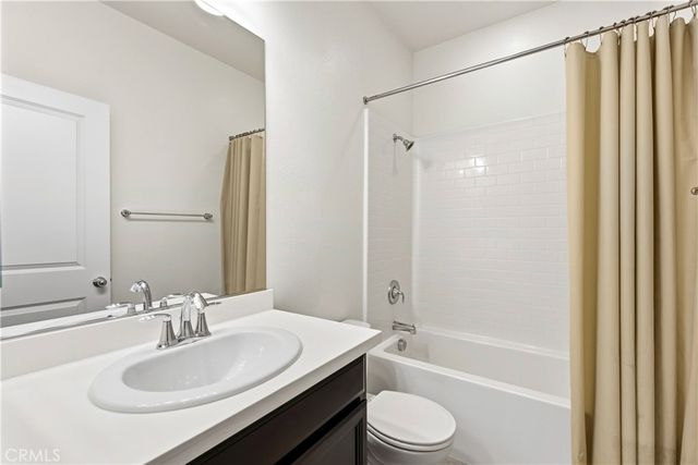 422 W Route 66 83, Glendora, CA 91740