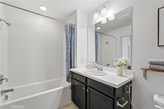 422 W Route 66 83, Glendora, CA 91740
