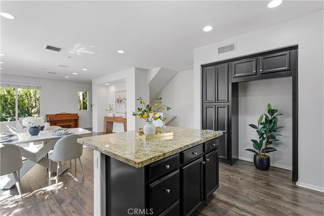 422 W Route 66 83, Glendora, CA 91740
