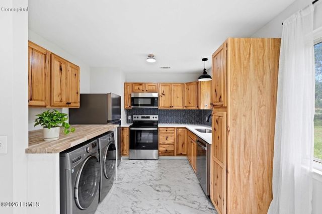 3098 Clydesdale Circle, Beaufort, SC 29906