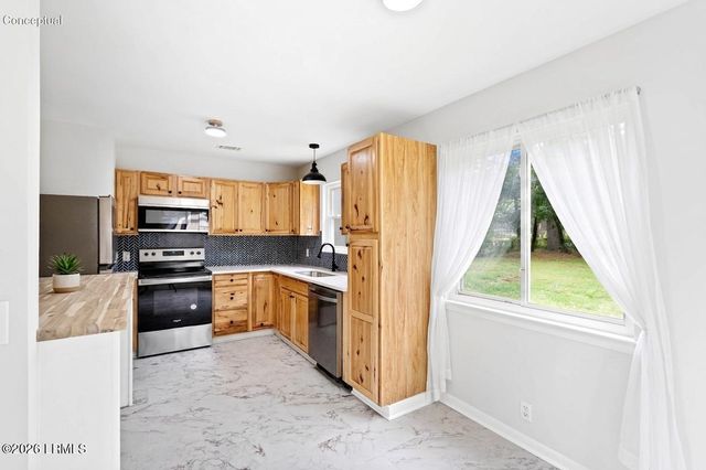 3098 Clydesdale Circle, Beaufort, SC 29906