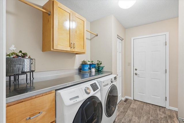 1550 Dutch Heritage Lane, Baldwin, WI 54002