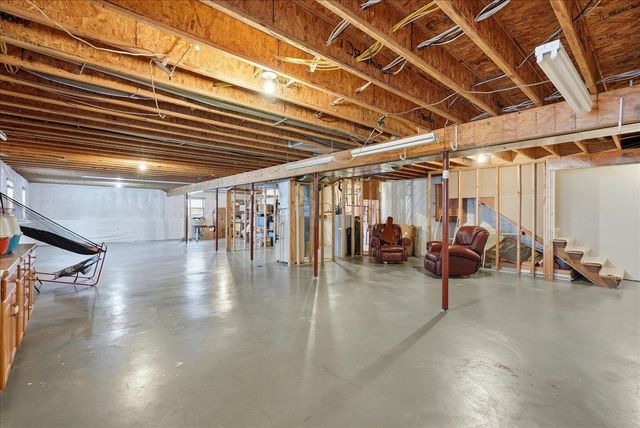 1550 Dutch Heritage Lane, Baldwin, WI 54002