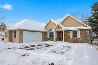 1550 Dutch Heritage Lane, Baldwin, WI 54002