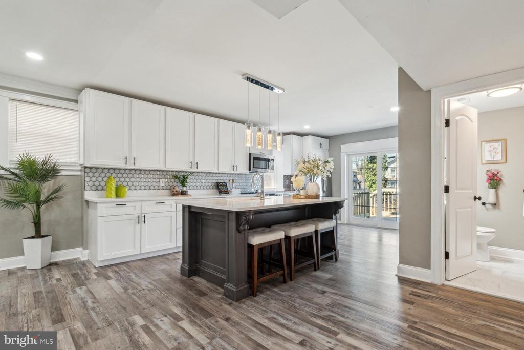 3310 GLEN AVE, Baltimore, MD 21215