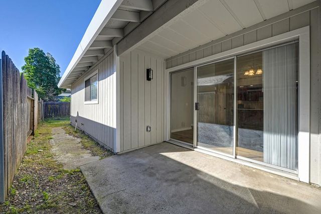 8754 Mellowdawn Way, Orangevale, CA 95662