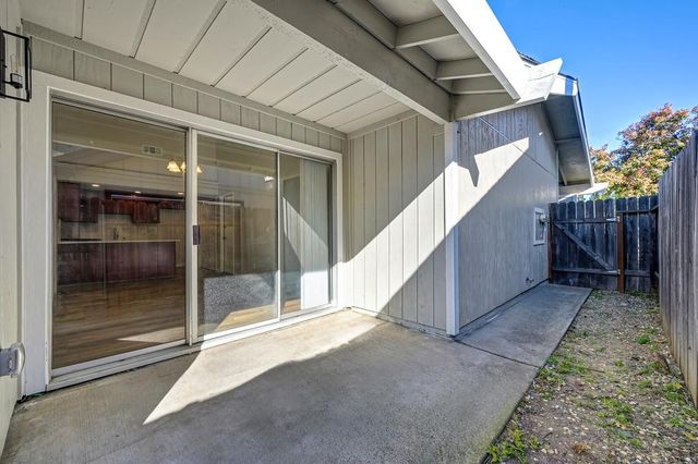 8754 Mellowdawn Way, Orangevale, CA 95662