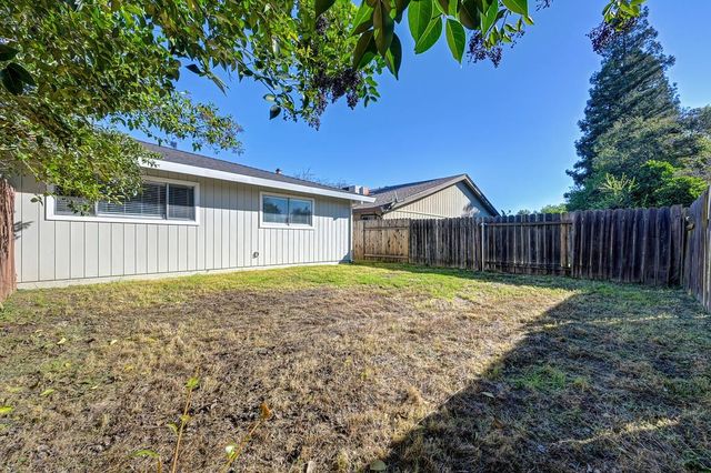 8754 Mellowdawn Way, Orangevale, CA 95662