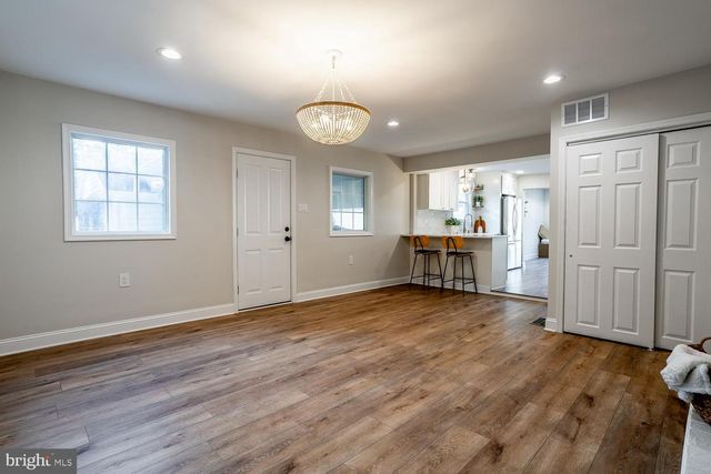 29 OVERBROOK AVE, Maple Shade, NJ 08052
