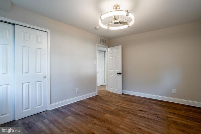 29 OVERBROOK AVE, Maple Shade, NJ 08052