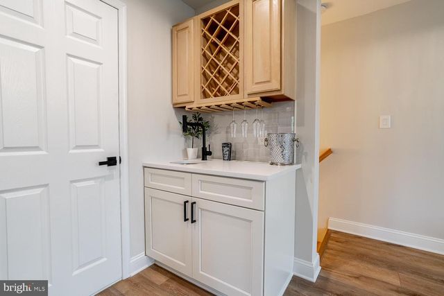 29 OVERBROOK AVE, Maple Shade, NJ 08052