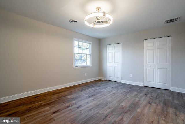 29 OVERBROOK AVE, Maple Shade, NJ 08052