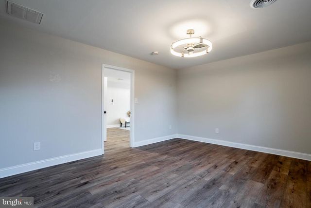 29 OVERBROOK AVE, Maple Shade, NJ 08052