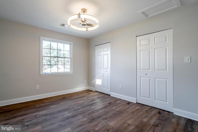 29 OVERBROOK AVE, Maple Shade, NJ 08052