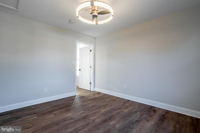 29 OVERBROOK AVE, Maple Shade, NJ 08052