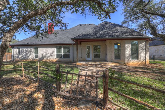 243 APPALACHIAN TRL, New Braunfels, TX 78132