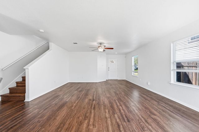 5325 Mathra DR, Del Valle, TX 78617