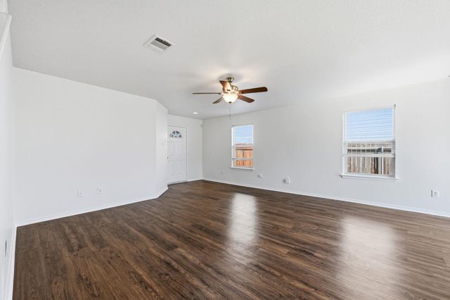 5325 Mathra DR, Del Valle, TX 78617