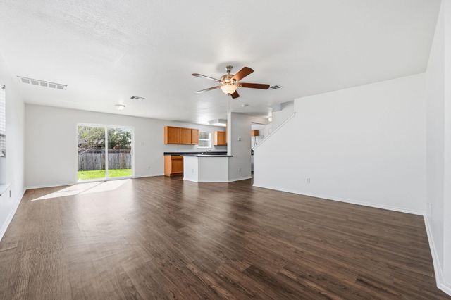 5325 Mathra DR, Del Valle, TX 78617