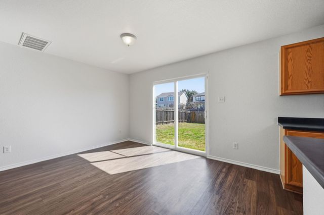 5325 Mathra DR, Del Valle, TX 78617