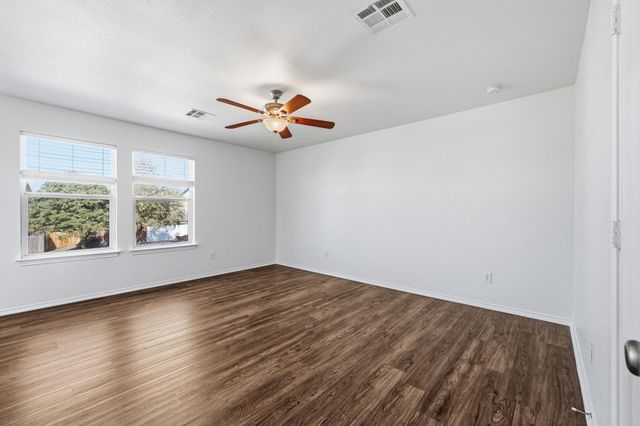 5325 Mathra DR, Del Valle, TX 78617