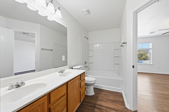 5325 Mathra DR, Del Valle, TX 78617