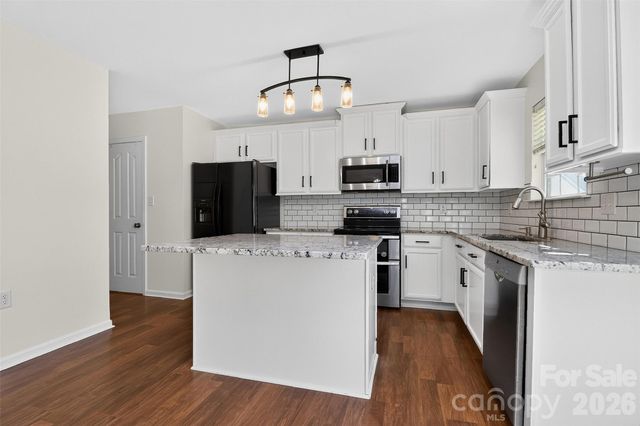 2043 Grimley Lane, Fort Mill, SC 29707