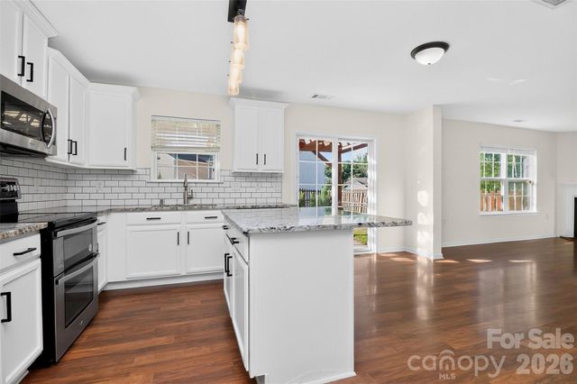 2043 Grimley Lane, Fort Mill, SC 29707