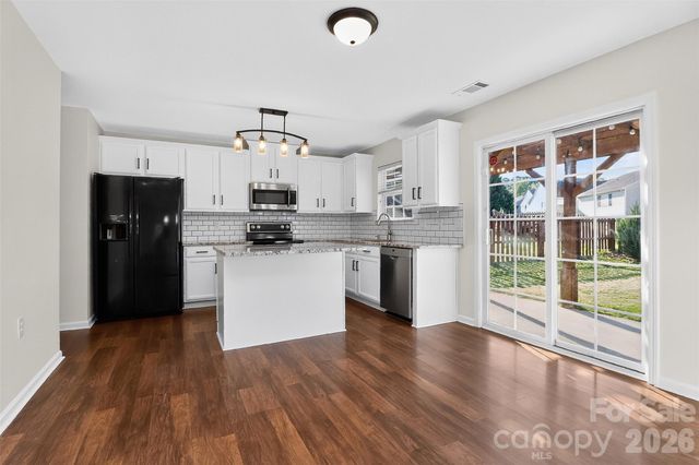 2043 Grimley Lane, Fort Mill, SC 29707