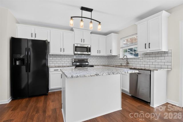 2043 Grimley Lane, Fort Mill, SC 29707