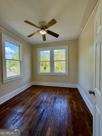 627 W 39th Street, Savannah, GA 31415