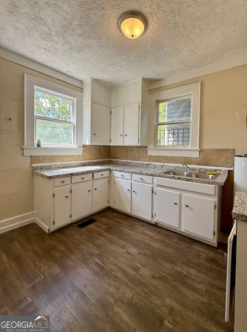 627 W 39th Street, Savannah, GA 31415