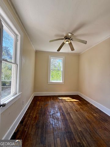 627 W 39th Street, Savannah, GA 31415