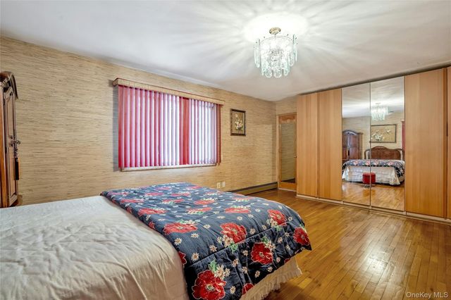 69 Churchill Lane, Smithtown, NY 11787