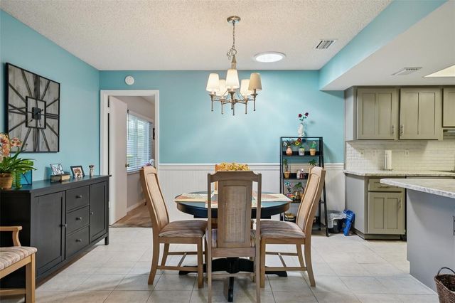 2003 HALIDOM WAY, Sun City Center, FL 33573