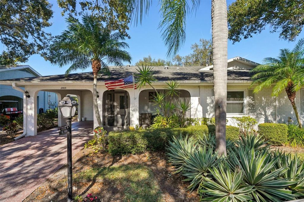 2003 HALIDOM WAY, Sun City Center, FL 33573