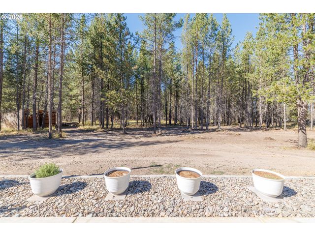 17450 MEADOW Way, Bend, OR 97707