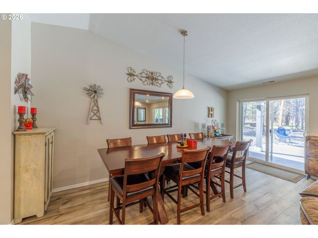 17450 MEADOW Way, Bend, OR 97707