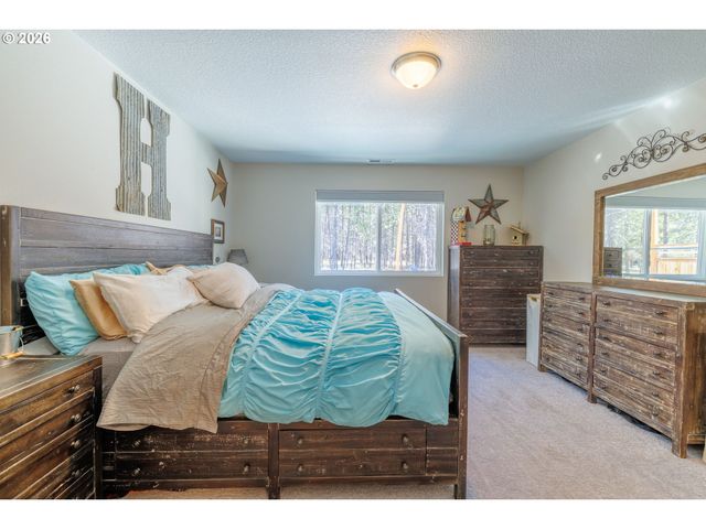 17450 MEADOW Way, Bend, OR 97707