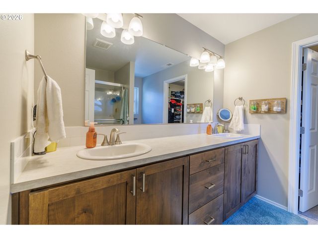 17450 MEADOW Way, Bend, OR 97707