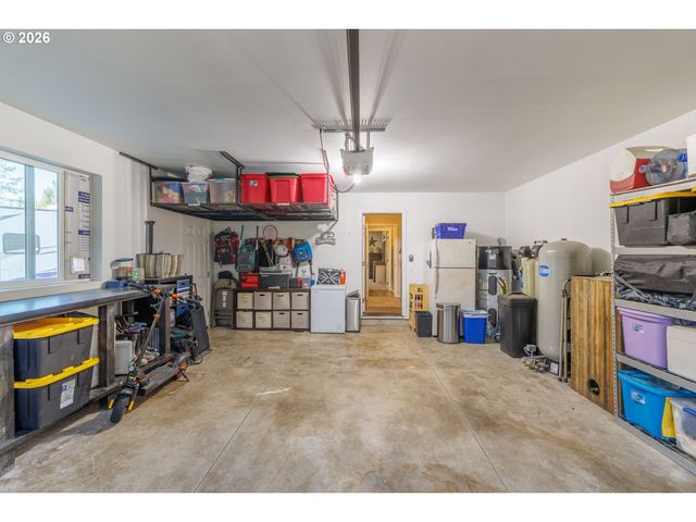 17450 MEADOW Way, Bend, OR 97707