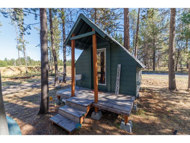 17450 MEADOW Way, Bend, OR 97707