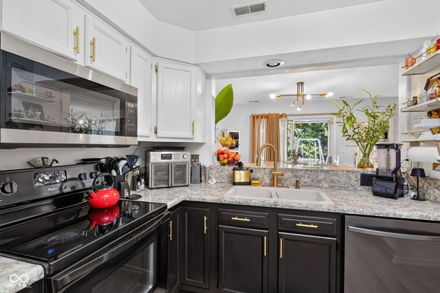 9209 Sea Pine Lane, Indianapolis, IN 46250