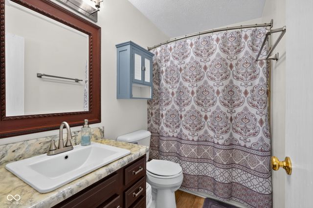 9209 Sea Pine Lane, Indianapolis, IN 46250