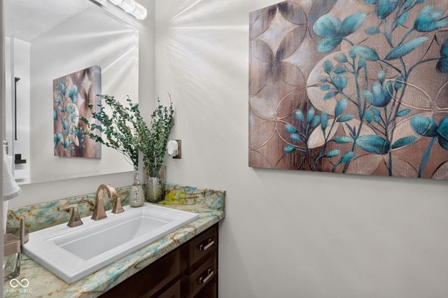 9209 Sea Pine Lane, Indianapolis, IN 46250